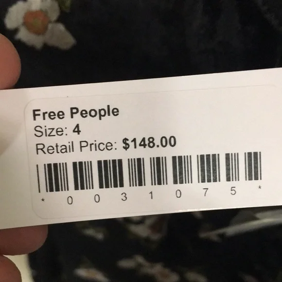 Free People Black Floral Short Sleeve Dress Size 4 NWT - Picture 3 of 7